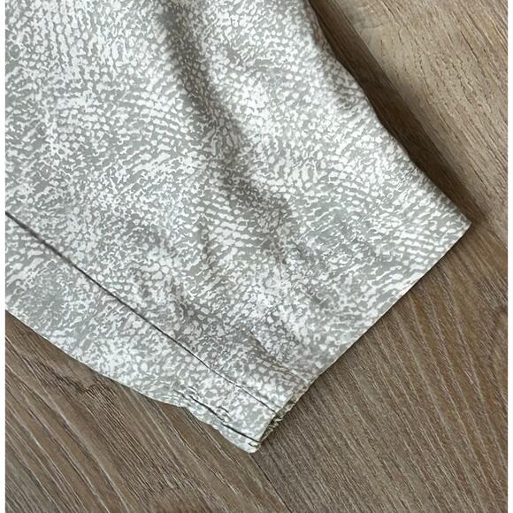 Athleta Venture‎ Printed Pant Size 6P - Picture 6 of 12